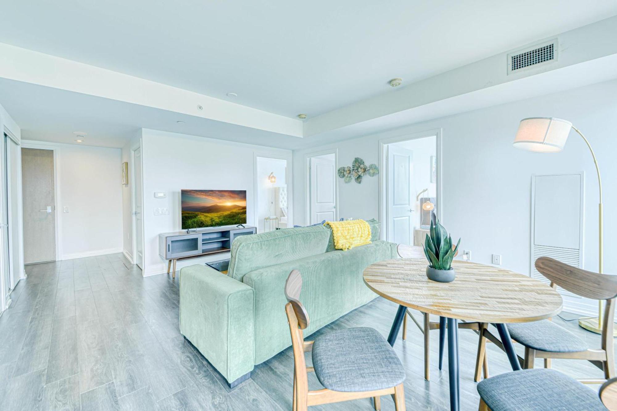 Rivetstays - The Jarvis Apartment Toronto