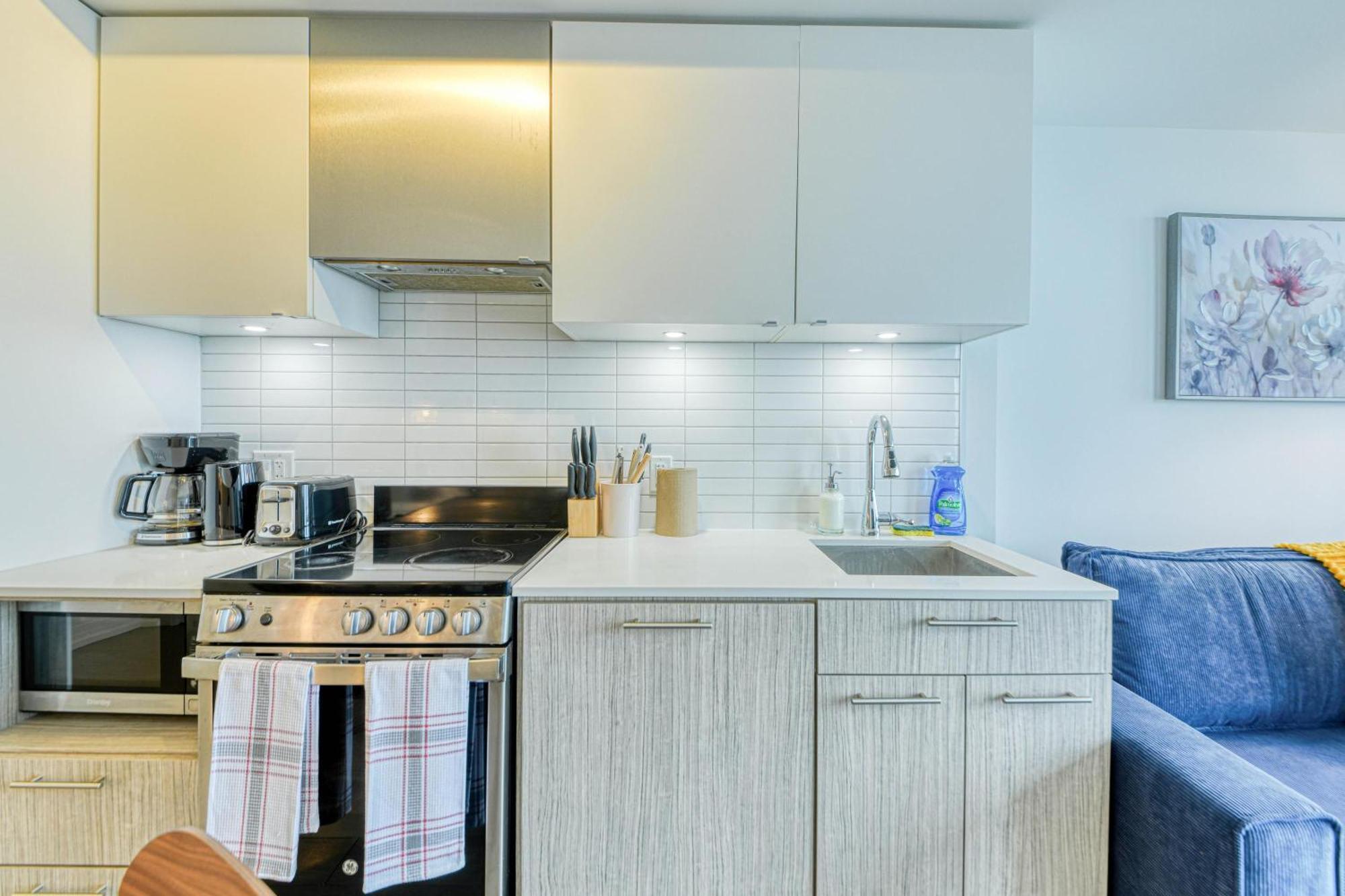 Apartment Rivetstays - The Jarvis Toronto