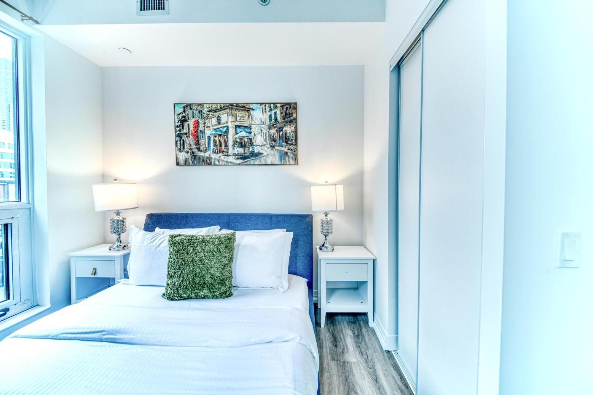 Apartment Rivetstays - The Jarvis Toronto