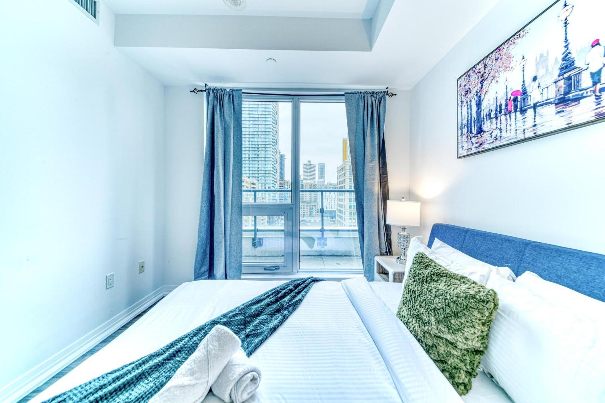 Apartment Rivetstays - The Jarvis Toronto